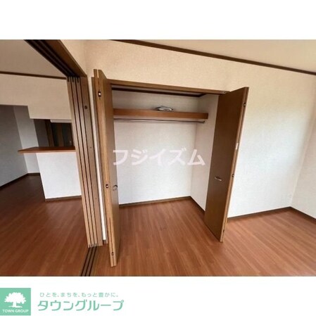 ラ・ファミリアの物件内観写真